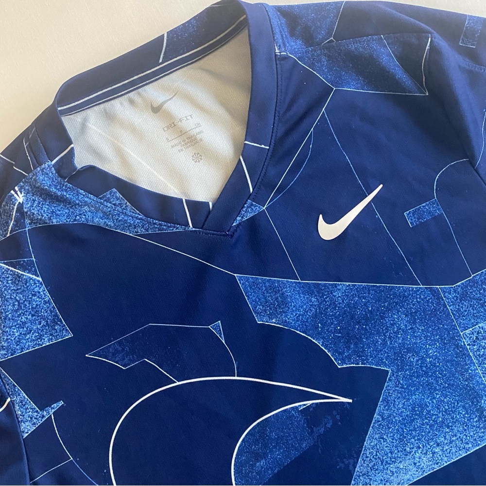Nike Court Advantage Tennis Top Men S Slim Fit Shirt